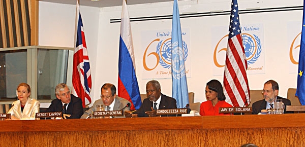 Eerdere besprekingen over de roadmap to Peace... let op de drie zessen op de achtergrond.